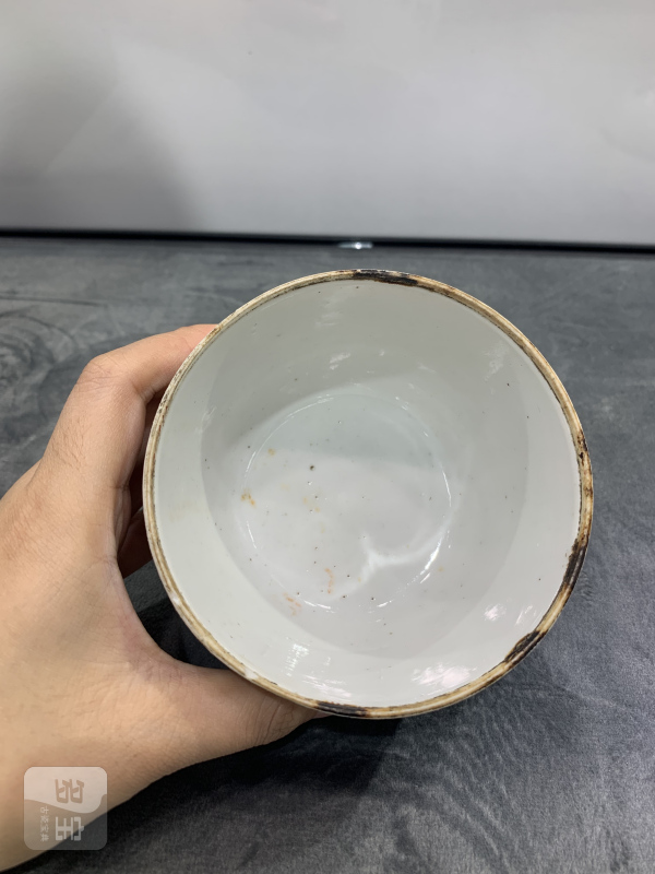 民国粉彩花鸟纹小盖缸 - 图7
